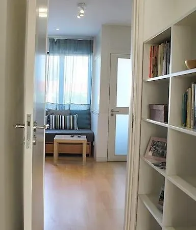 Early Sunshine Apartamento